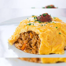 รูปภาพหน้าปกบทความ:Omurice ข้าวไข่ข้นฉบับญี่ปุ่น เมนูไข่ง่าย ๆ แต่ดูดี