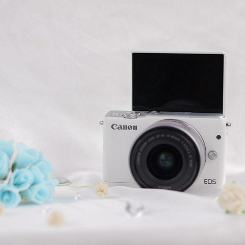 รูปภาพหน้าปกบทความ:REVIEW : Canon EOS M10 กล้อง Mirrorless ของสาวยุคใหม่ที่ชอบเซลฟี่!