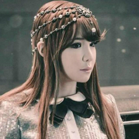 รูปภาพหน้าปกบทความ:รวมทรงผมสุดแซ่บของ 'ปาร์คบอม ( Park Bom )' วง 2NE1