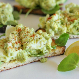 รูปภาพหน้าปกบทความ:แจกเมนูไดเอท Avocado Egg Salad อร่อยแบบไม่อ้วน