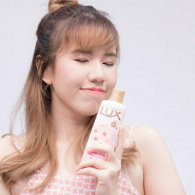 รูปภาพหน้าปกบทความ:Review : ครีมอาบน้ำ 'Lux Sakura Dream' อาบผิวหอมละมุนจากซากุระญี่ปุ่น