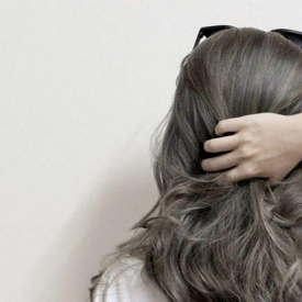 รูปภาพหน้าปกบทความ:20 ไอเดียสีผม "Graphite Hair Colour" ผมสีเทาถ่าน สวยๆ แซ่บๆ