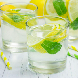 รูปภาพหน้าปกบทความ: Citrus and Mint Infused Water เครื่องดื่มสุดฟิน อร่อยง่ายสดชื่นรับหน้าร้อน