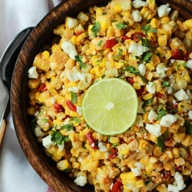 รูปภาพหน้าปกบทความ:Chili Lime Corn Salad สลัดข้าวโพดใส่พริกและมะนาวรสจัดจ้าน ได้คุณค่าสารอาหาร