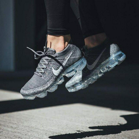 รูปภาพหน้าปกบทความ:NIKE AIR VAPORMAX FLYKNIT : นี่เราอยู่ในจุดที่รองเท้าวิ่งบนอากาศได้!!! 