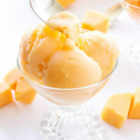 รูปภาพหน้าปกบทความ:4 Ingredient Cantaloupe Sorbet ไอศกรีมซอร์เบต์แคนตาลูป ใช้วัตถุดิบ 4 อย่างก็จบแล้ว!