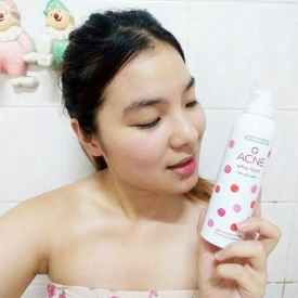 รูปภาพหน้าปกบทความ:REVIEW: วิปโฟมนุ่มนิ่ม ลดสิว ลดมัน หน้าใส Acne Whip Foam จาก ดร. สมชาย 