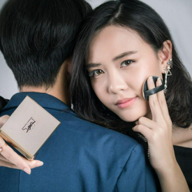 รูปภาพหน้าปกบทความ:รีวิวก่อนใคร! คุชชั่นสายฝ. YSL แต่งแบ๊วลุคดิวอี้...สวยดูดีแบบสาวเกาหลี!!