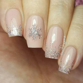 รูปภาพหน้าปกบทความ:สวยด้วย หนาวด้วย! ไอเดียเพ้นท์เล็บ 'Winter Nail' แฝงไปด้วยมนต์เสน่ห์ของลมหนาว