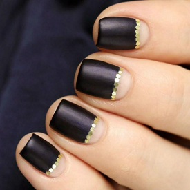 รูปภาพหน้าปกบทความ:ไอเดียเพ้นท์เล็บ "Matte Black Nails" เด่นด้วยสีสัน ไม่จำเป็นต้องง้อความเงา!