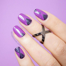 รูปภาพหน้าปกบทความ:4 ไอเดียเพ้นท์เล็บโทนสี 'Purple Nail' ให้สวยหรูหรา มีสไตล์แบบเริ่ดๆ