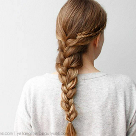 รูปภาพหน้าปกบทความ:How to ถักเปีย ง่ายๆ ด้วยทรงผมเปีย 'Twist French Braid'