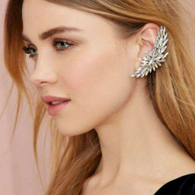 รูปภาพหน้าปกบทความ:สวยชิค ๆ แฟชั่นเครื่องประดับหู Ear cuffs แบบหนีบ ใส่ได้แบบไม่ต้องเจาะหู