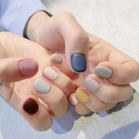 รูปภาพหน้าปกบทความ:Happy Sunday กับไอเดียทาเล็บ Multicolored Nails สวยสดใสในหน้าร้อนไปด้วยกัน ☀☀☀