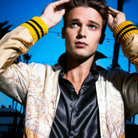 รูปภาพหน้าปกบทความ:เปิดวาร์ปหนุ่มหล่อ 'Patrick Schwarzenegger' จากหนัง Midnight Sun