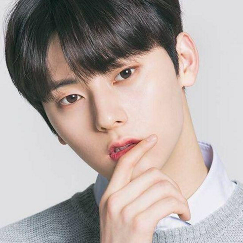 รูปภาพหน้าปกบทความ:หลงรักพี่ฝ่า!!! เปิดประวัติรู้จักฝ่าบาท Minhyun วง Wanna One 💓