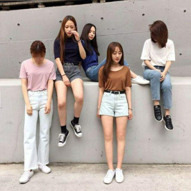 รูปภาพหน้าปกบทความ:เปลี่ยนหน้าร้อน ให้ดูเก๋! กับ ไอเดียแต่งไปเที่ยวแบบ 'Girl Gang' สวย ชิคแบบมีสไตล์