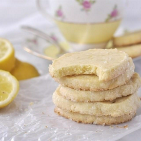 รูปภาพหน้าปกบทความ:อร่อยเคี้ยวเพลิน 'Lemon Icebox Cookies' คุกกี้เนยเลมอน กินจนลืมแคลอรี่