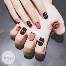 รูปภาพหน้าปกบทความ:ละมุนอบอุ่น กับ แฟชั่นเล็บ 'Brown Nail' สวย เก๋ คุมโทนเบาๆ