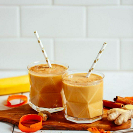 รูปภาพหน้าปกบทความ:สมูทตี้รสเข้ม CREAMY GOLDEN MILK SMOOTHIE อร่อยเด็ดไม่ซ้ำใคร