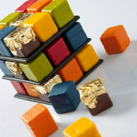 รูปภาพหน้าปกบทความ:เป๊ะ!! จนต้องมองอีก กับ 'ขนมหวานสไตล์ Rubix' 