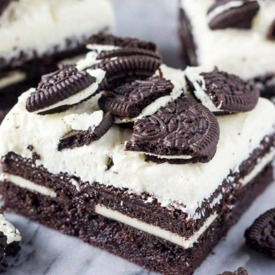 รูปภาพหน้าปกบทความ:Marshmallow Oreo Brownies โอรีโอ้บราวนี่มาร์ชแมลโลว์ สูตรอร่อยโดนใจ ถูกใจคนรักโอรีโอ้