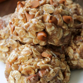 รูปภาพหน้าปกบทความ:No-Bake Maple Almond Butter Cookies สูตรคุกกี้เนยอัลมอนด์ อร่อยง่ายแบบไม่ต้องอบ