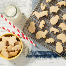 รูปภาพหน้าปกบทความ:Animal Cracker Cookies สูตรคุกกี้เนยรูปสัตว์ เมนูอร่อยแสนน่ารัก สุดคิ้วท์ในแบบตัวจิ๋ว