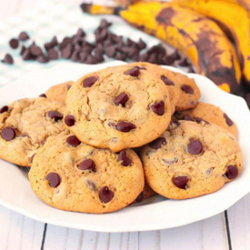 รูปภาพหน้าปกบทความ:Banana Chocolate Chip Cookies คุกกี้ช็อกโกแลตชิพกล้วยหอม อร่อยฟินไม่เหมือนใคร