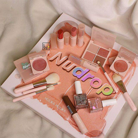 รูปภาพหน้าปกบทความ:หวานละมุน อบอุ่นหัวใจ 'Holika Holika 2019 SS Nudrop Collection' โทนสีน้ำตาล สวย ปั๊วะ งานดี ที่สาวๆ ไม่ควรพลาด