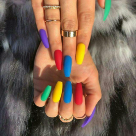 รูปภาพหน้าปกบทความ:แสบจี๊ด สะใจเวอร์! รวมไอเดียเล็บ "Neon Nails" โทนสีแสบสันสะดุดตา #ซัมเมอร์นี้ต้องลองโดน