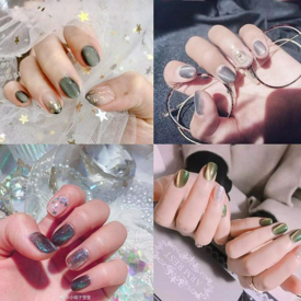 รูปภาพหน้าปกบทความ:รวมไอเดียทำเล็บ "Aurora Nails" วิบวับกลิตเตอร์ แบบเรียบหรูดูแพงในสไตล์สายเกาหลี ✨