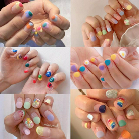 รูปภาพหน้าปกบทความ:รวมไอเดียทำเล็บ "Half Nails" สุดฮอตสายเกาในแบบ "สีสันสดใส" โดนใจวัยรุ่น