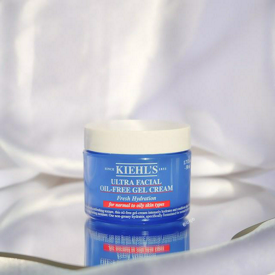 รูปภาพหน้าปกบทความ:ลองแล้วรักเลย ! Kiehl’s Ultra Facial Oil-Free Gel Cream  ตัวช่วยเติมน้ำให้ผิวแบบไม่มันเยิ้ม ที่คนผิวผสมพลาดไม่ได้ 