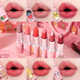 รูปภาพหน้าปกบทความ:แพ็กเกจสีชมพู ละมุนมาก💕 ' MAC x Kakao Friends 2021 ' คอลใหม่สุดคิ้วท์ ต้อนรับเดือนแห่งความรัก