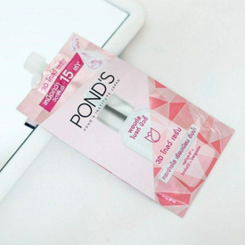 รูปภาพหน้าปกบทความ:อวดผิวโกลว์ อิ่มน้ำ สไตล์สาวเกาหลี ด้วย Pond’s 3D Glow Serum 