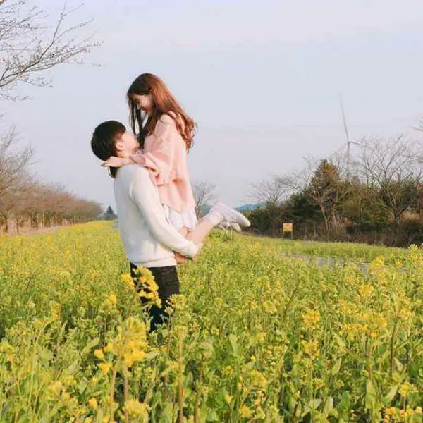 รูปภาพหน้าปกบทความ:14 ไอเดียถ่ายรูปกับแฟนหนุ่ม สำหรับสาว 150 cm กระตุกต่อมอิจฉาเบอร์แร้ง !!