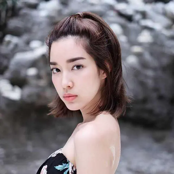 รูปภาพหน้าปกบทความ:9 ดาราหน้าเหวี่ยง เห็นแล้วจี๊ด กลัวโดนดุอ่ะ!