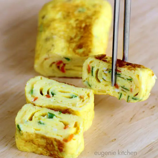 รูปภาพหน้าปกบทความ:สูตร ไข่ม้วนแสนอร่อย เมนูไข่ง่ายๆ ใครๆก็ทำได้