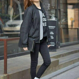 รูปภาพหน้าปกบทความ:30 แฟชั่น Bomber Jacket ใส่ตอนไหนก็ไม่มีเอาท์!