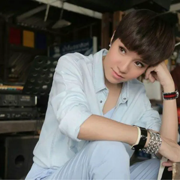 รูปภาพหน้าปกบทความ:8 ลุคดาราสาว 'ผมสั้น' สุดเท่!