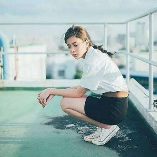 รูปภาพหน้าปกบทความ:35 ภาพ เก้า สุภัสสรา ในชุดนักศึกษา น่ารัก วัยใส อะไรเบอร์นี้