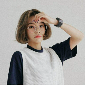 รูปภาพหน้าปกบทความ:20 ทรงผมสั้น สำหรับ 'สาวแว่น' ทำแล้วไม่มีเด๋อ!