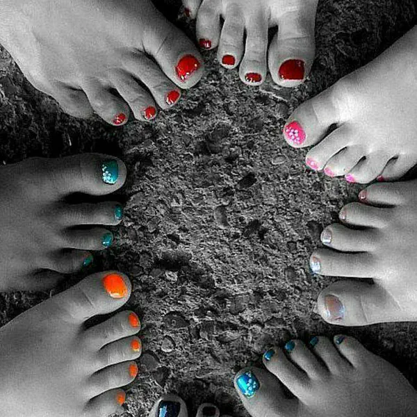 รูปภาพหน้าปกบทความ:สีเล็บเท้าที่เข้ากับสาวเอเชีย ทายังไงให้ผิวผ่องจนต้องตกใจ!