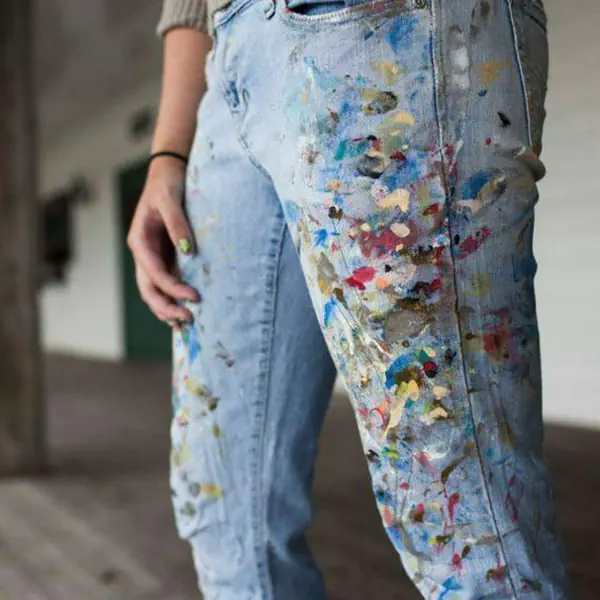 รูปภาพหน้าปกบทความ:แฟชั่นมาแรง! Splatter Painted Jeans ยีนส์เลอะๆ เซอร์ได้ใจ