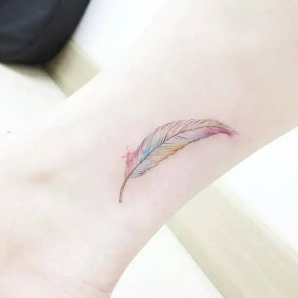 รูปภาพหน้าปกบทความ:ไอเดียรอยสักรูป "ขนนก" สวย เท่ มีสไตล์!!!