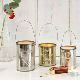 รูปภาพหน้าปกบทความ:DIY Tin Can Lanterns ประดิษฐ์โคมไฟง่ายๆ จากกระป๋องเก่า