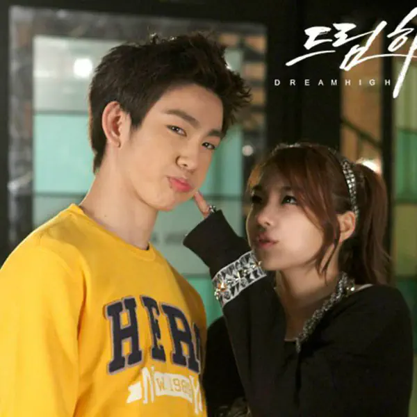 รูปภาพหน้าปกบทความ:7 วิธี!! พิชิตใจ หนุ่มรุ่นน้อง (๑˃̵ᴗ˂̵)و ♥ แกเสร็จฉันแน่!!