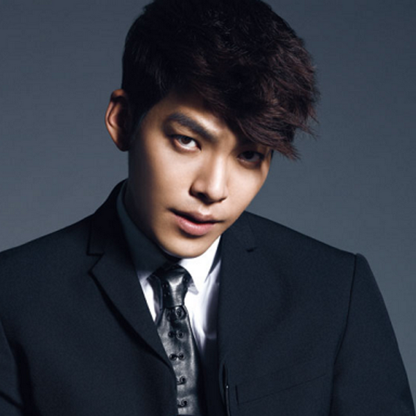 รูปภาพหน้าปกบทความ:8 สัญญาณ!! ว่าเขาไม่ได้ 'คุย' กับเราแค่คนเดียว!!