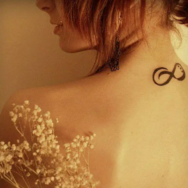 รูปภาพหน้าปกบทความ:19 ไอเดียรอยสัก "Infinity" ที่สวยจนสาวๆ ไม่กล้าปฏิเสธ!